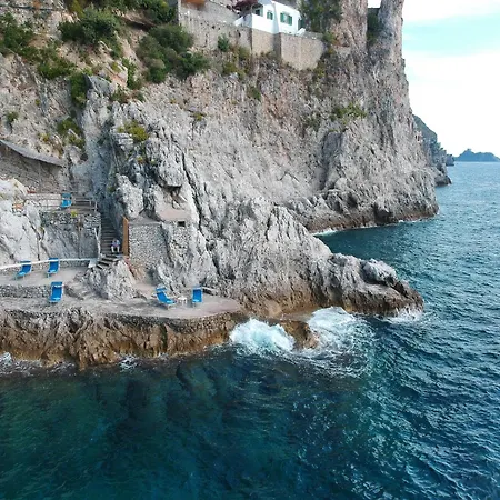 Luxury With Swimming Pool And Access To The Sea, Amalfi Coast Villa Furore