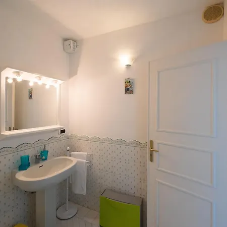Luxury With Swimming Pool And Access To The Sea, Amalfi Coast Villa Furore